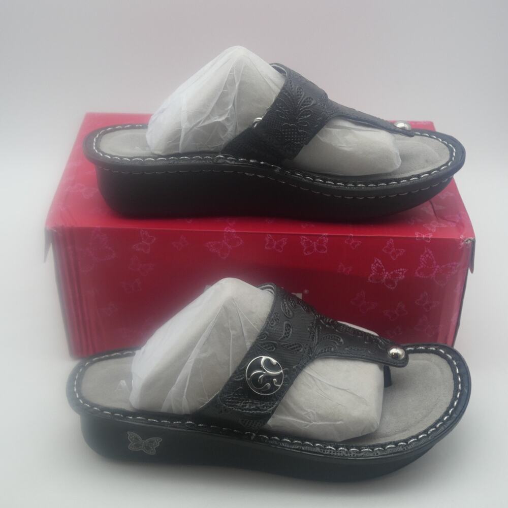NEW Alegria Women's 8.5-9 Carina Thong Sandals Hello Doily BLACK Size 38 - Picture 9 of 16